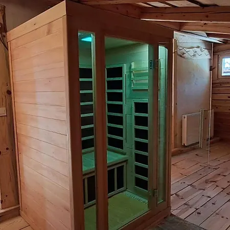 Vegetarian Forest Escape - Hiska Na Soncu Chalet *